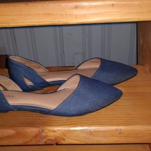 Adorable denim flats
